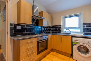 2 bed house, Crwys Road, Cathays, Cardiff, CF244NR - Image 2